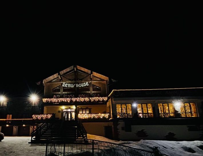 Территория  отеля